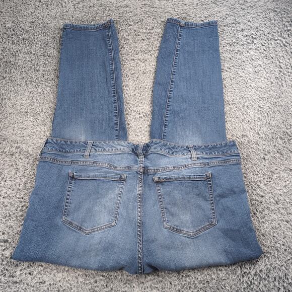 Torrid Jeans Women 24 Blue Stretch High Rise Distressed Bombshell Skinny Stretch - Picture 1 of 10